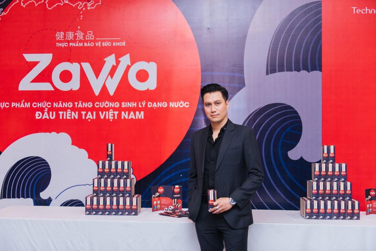 Diễn viên Việt Anh sử dụng Zawa của Nam Khoa TAP